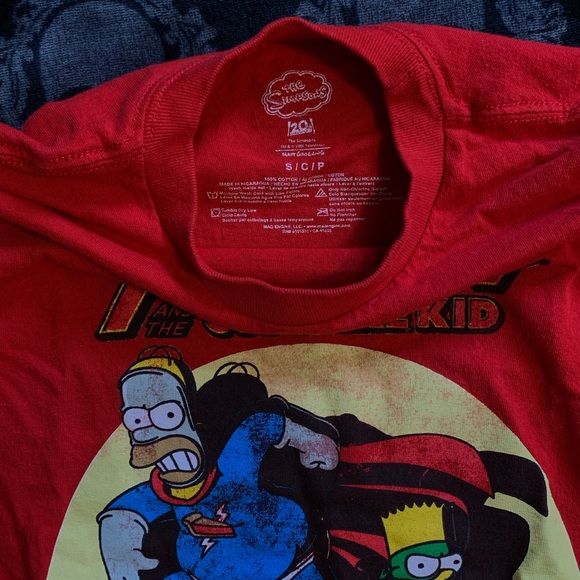 The simpsons graphic Tee - Picture 3 of 4